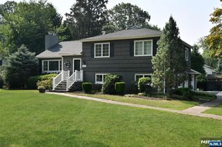 619 Montview Place, River Vale, NJ 07675