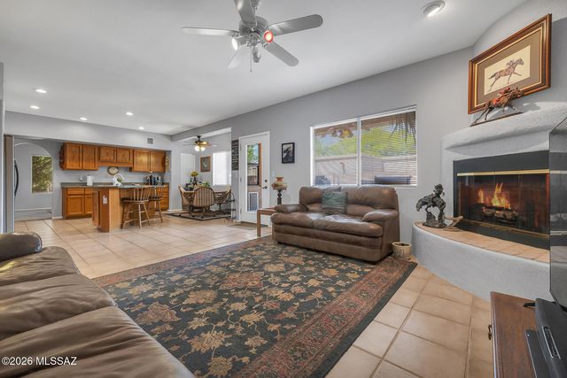 11055 E Blue Grama Drive, Tucson, AZ 85748