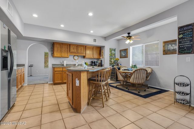 11055 E Blue Grama Drive, Tucson, AZ 85748