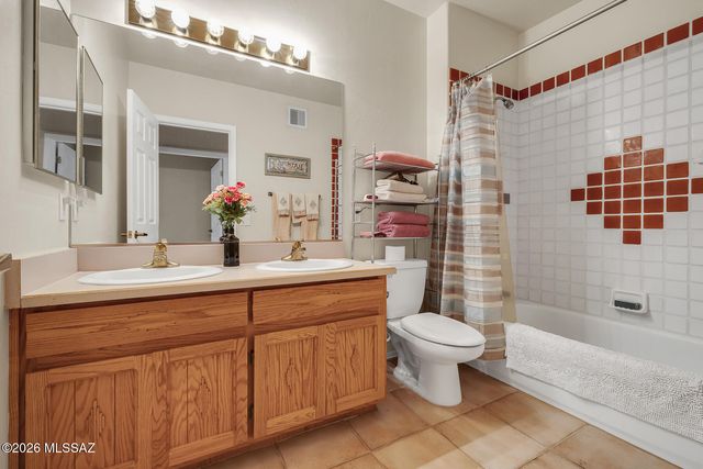 11055 E Blue Grama Drive, Tucson, AZ 85748