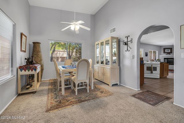 11055 E Blue Grama Drive, Tucson, AZ 85748