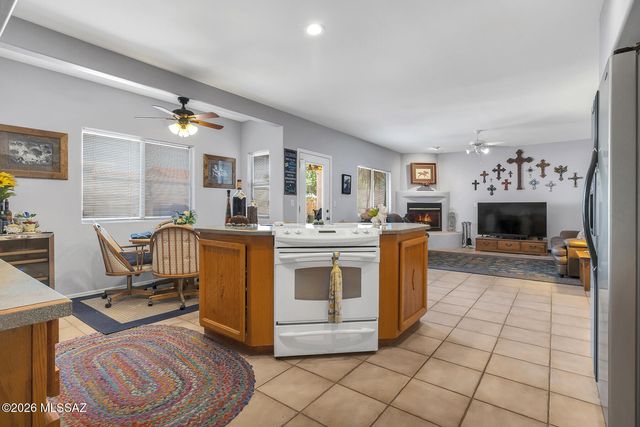 11055 E Blue Grama Drive, Tucson, AZ 85748