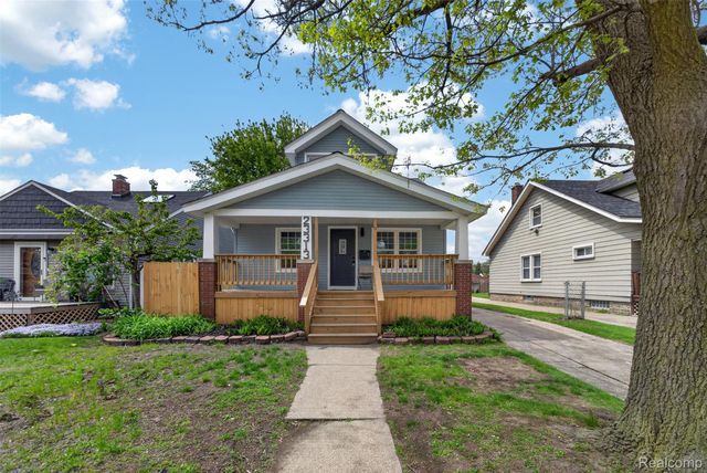 23313 Carlisle Avenue, Hazel Park, MI 48030