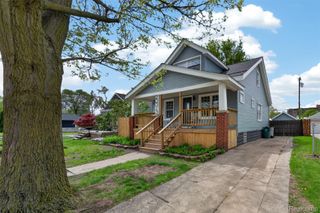 23313 Carlisle Avenue, Hazel Park, MI 48030