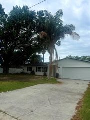 4824 HUNTINGTON STREET NE, St Petersburg, FL 33703