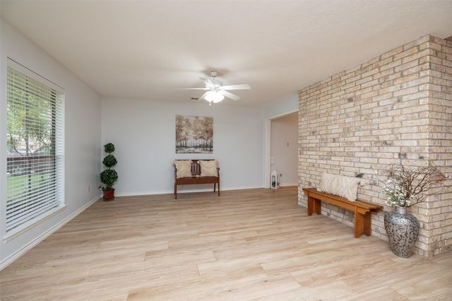15835 Mesa Gardens Drive, Houston, TX 77095