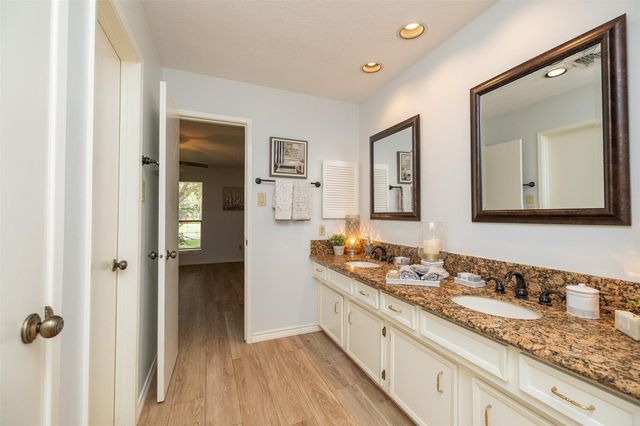 15835 Mesa Gardens Drive, Houston, TX 77095