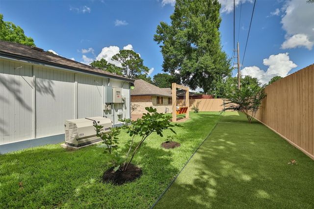 15835 Mesa Gardens Drive, Houston, TX 77095