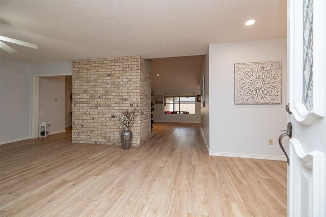15835 Mesa Gardens Drive, Houston, TX 77095