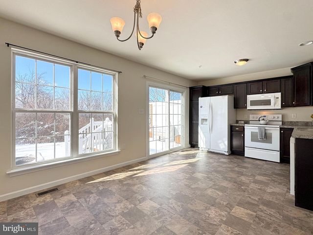 166 TOWHEE DR, Boalsburg, PA 16827