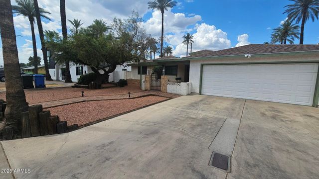 4208 E MONTECITO Avenue, Phoenix, AZ 85018