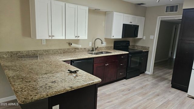 4208 E MONTECITO Avenue, Phoenix, AZ 85018