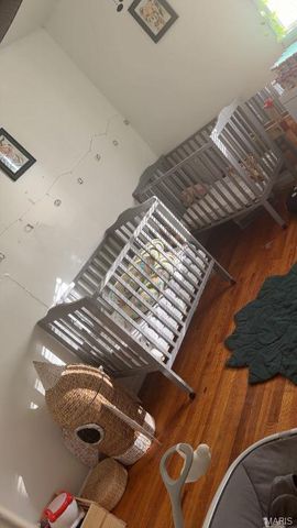 10047 Castle Drive, St Louis, MO 63136