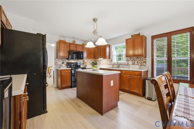 3318 Greenham Dr, Chester, VA 23831