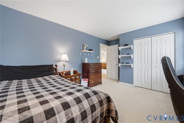 3318 Greenham Dr, Chester, VA 23831