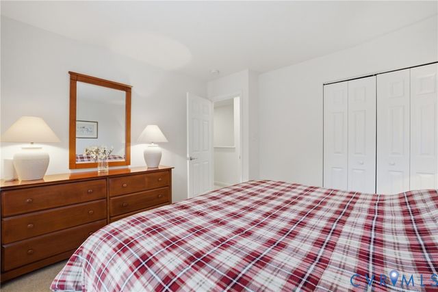 3318 Greenham Dr, Chester, VA 23831