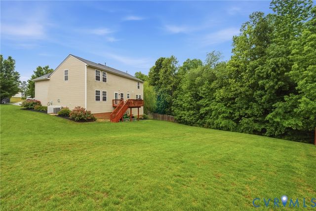 3318 Greenham Dr, Chester, VA 23831