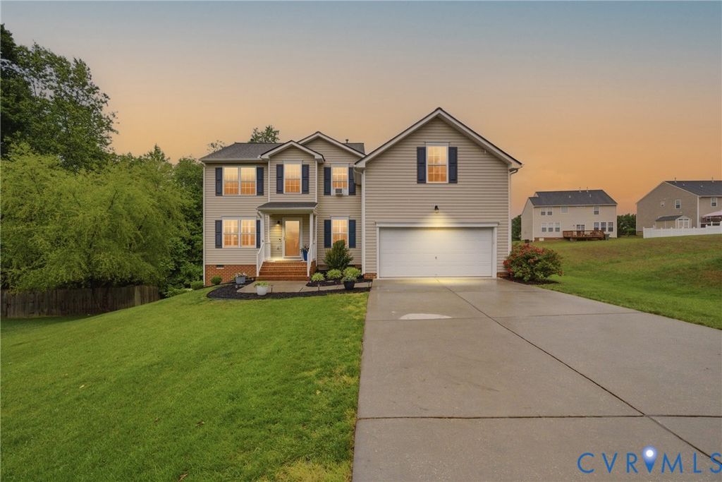 3318 Greenham Dr, Chester, VA 23831