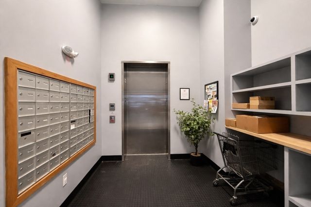 172 Middle 108, Lowell, MA 01852