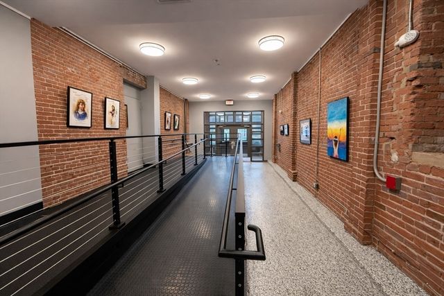 172 Middle 108, Lowell, MA 01852