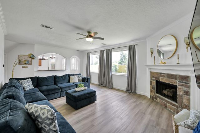 1396 Havelock Drive, Spring, TX 77386