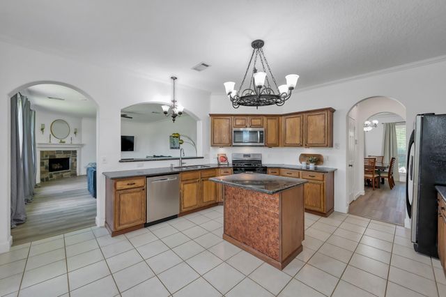 1396 Havelock Drive, Spring, TX 77386
