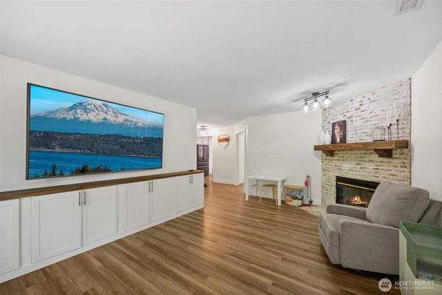 27513 Lower Burnett Road E, Buckley, WA 98321