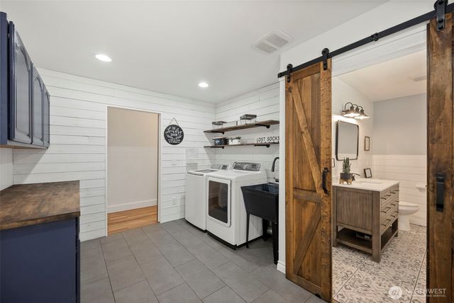 27513 Lower Burnett Road E, Buckley, WA 98321