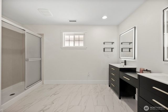 27513 Lower Burnett Road E, Buckley, WA 98321