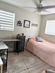 7810 NW 11th Ct, Pembroke Pines, FL 33024