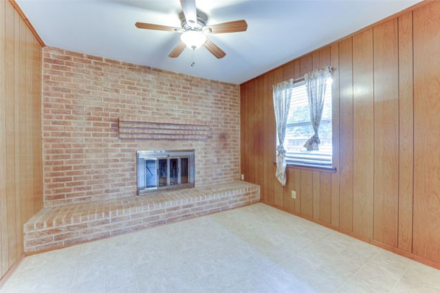 307 E Rio Grande Street, Garland, TX 75041