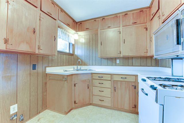 307 E Rio Grande Street, Garland, TX 75041