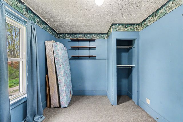5718 N 20th Street, Kalamazoo, MI 49004
