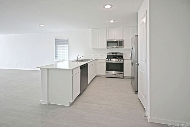 1855 Wood Warbler, New Braunfels, TX 78130