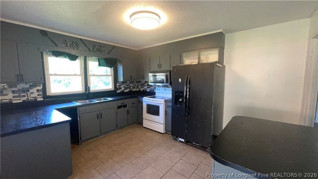 6206 Larue Court, Fayetteville, NC 28303