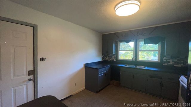 6206 Larue Court, Fayetteville, NC 28303