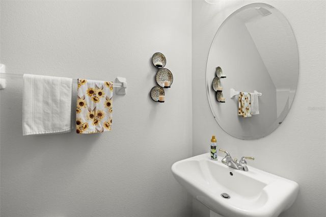 6610 83RD AVENUE N, Pinellas Park, FL 33781