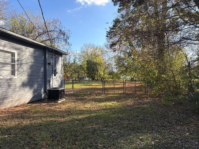 101 Bell St, Hallsville, TX 75650