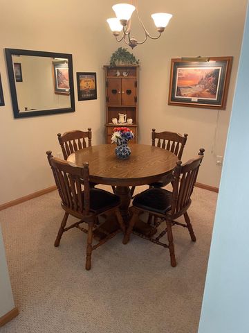 2231 Penn Place 305, North Saint Paul, MN 55109