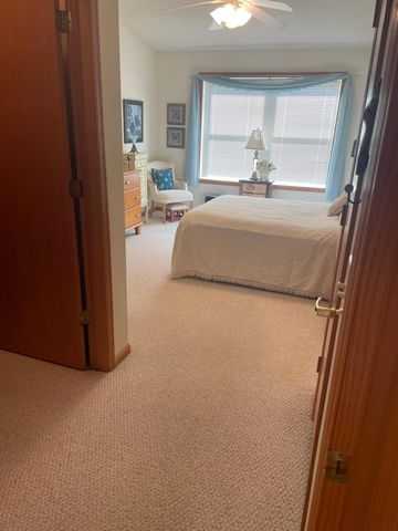 2231 Penn Place 305, North Saint Paul, MN 55109