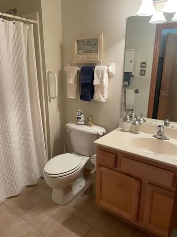 2231 Penn Place 305, North Saint Paul, MN 55109