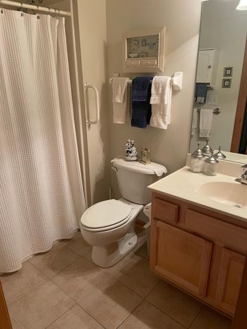 2231 Penn Place 305, North Saint Paul, MN 55109