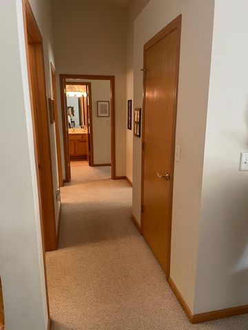 2231 Penn Place 305, North Saint Paul, MN 55109