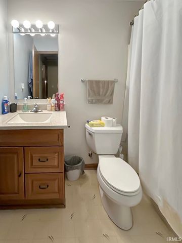 751 Woodland Court, Frankfort, IN 46041