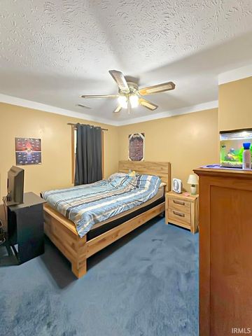 751 Woodland Court, Frankfort, IN 46041