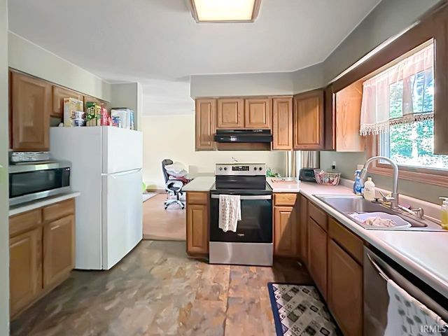 751 Woodland Court, Frankfort, IN 46041