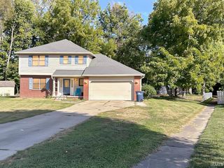 751 Woodland Court, Frankfort, IN 46041