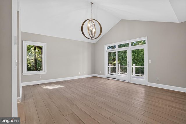 10240 DEMOCRACY BLVD, Potomac, MD 20854
