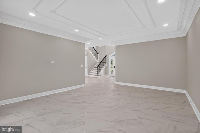 10240 DEMOCRACY BLVD, Potomac, MD 20854