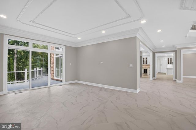 10240 DEMOCRACY BLVD, Potomac, MD 20854